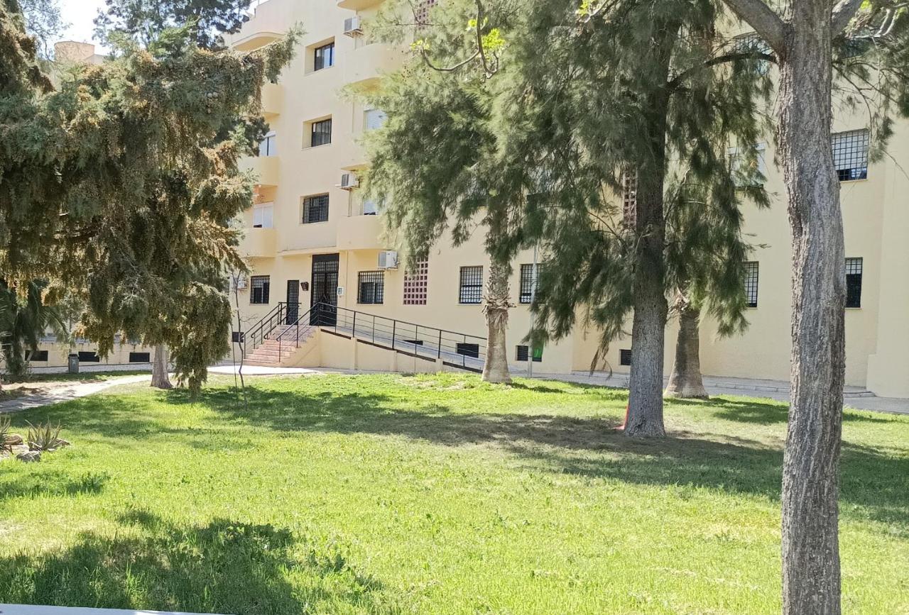 Super Luminoso Y Muy Tranquilo Con 2 Dormitorios Jerez de la Frontera Buitenkant foto